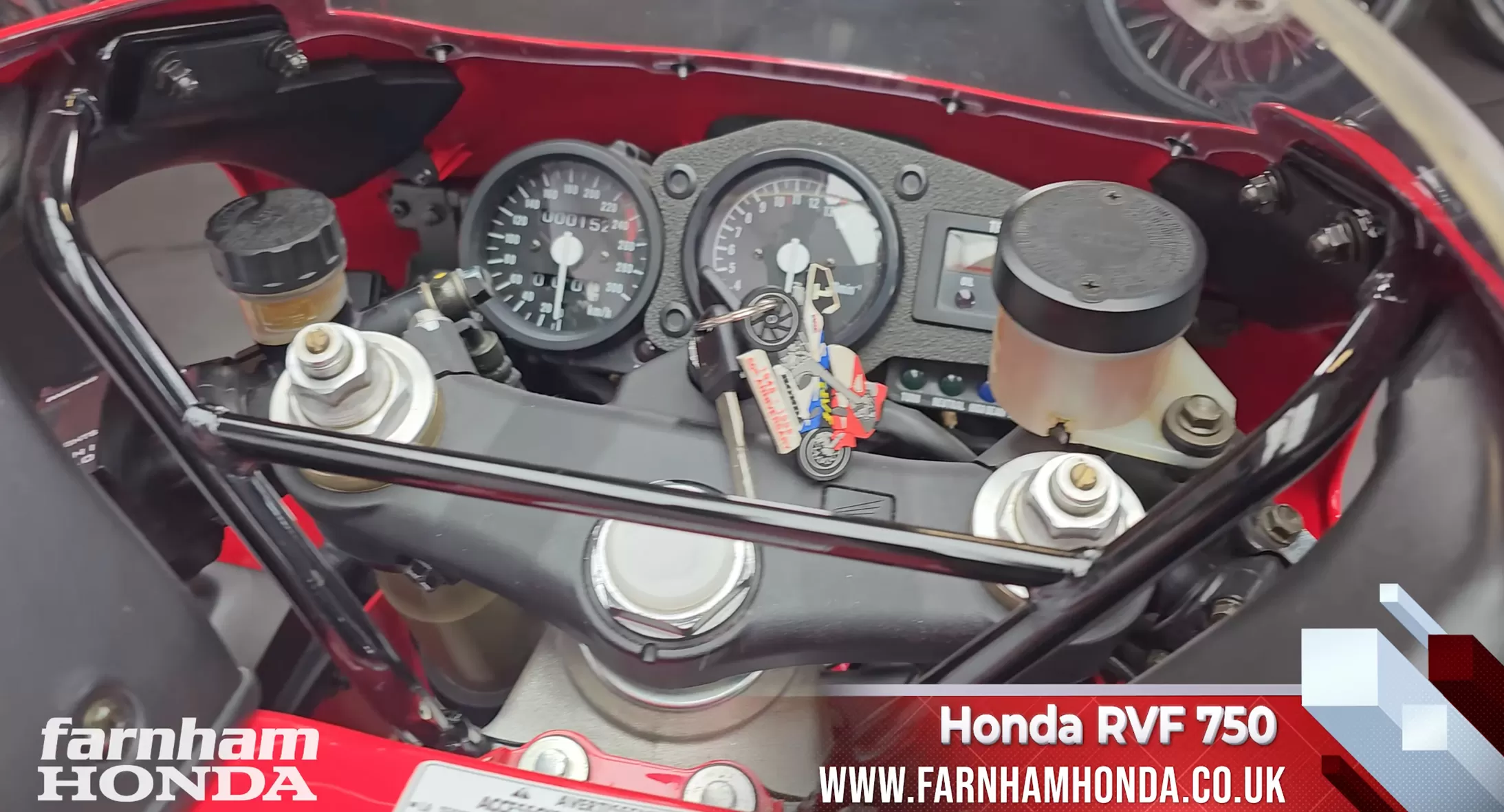 Honda RVF750 Dashboard